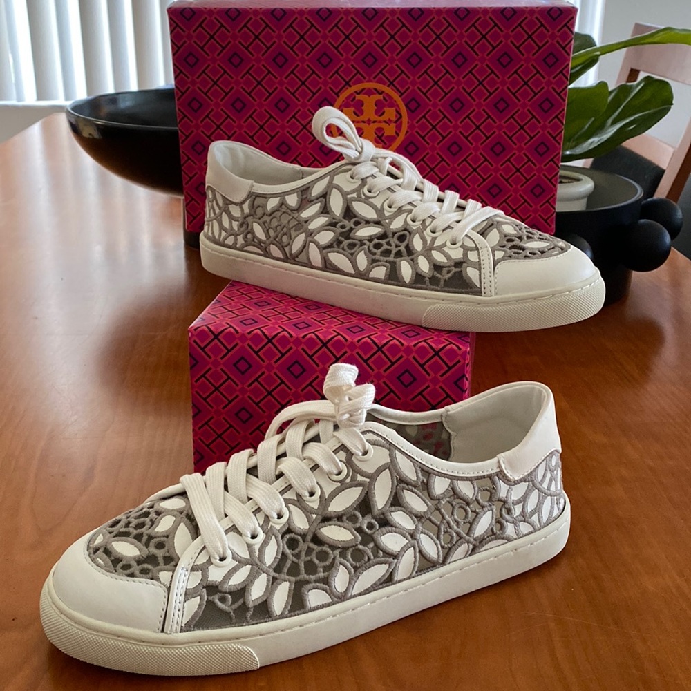 Tory Burch- Rhea Lace Sneakers (Size US 11)
